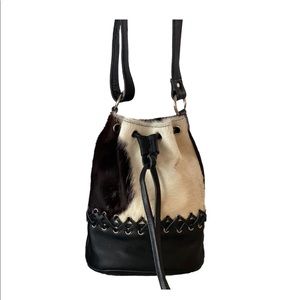 Saudara Carly Bucket Bag
